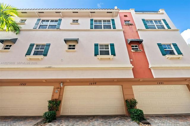 2 of 14 - 1033 Ne 17th Way #1202, Fort Lauderdale, FL