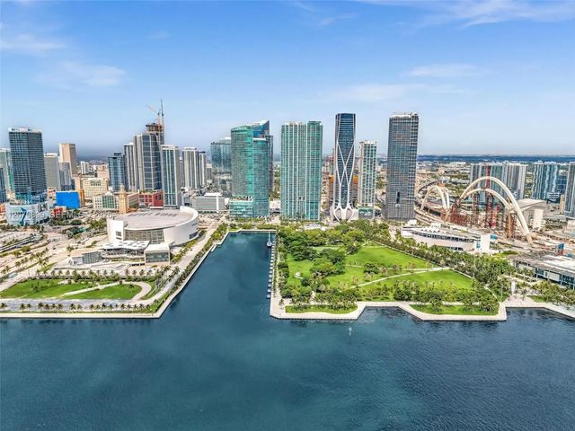4 of 85 - 900 Biscayne Boulevard #1708, Miami, FL