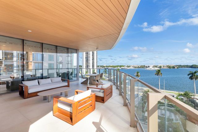 2 of 26 - 1333 S Flagler Drive #402, West Palm Beach, FL