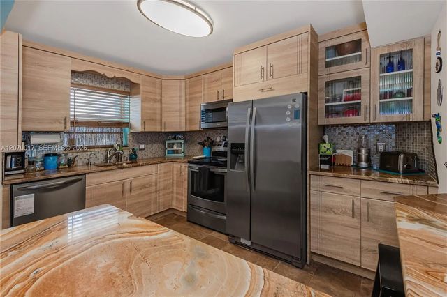 4 of 34 - 3051 Ne 48th Street #406, Fort Lauderdale, FL