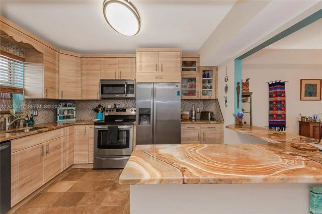 5 of 34 - 3051 Ne 48th Street #406, Fort Lauderdale, FL
