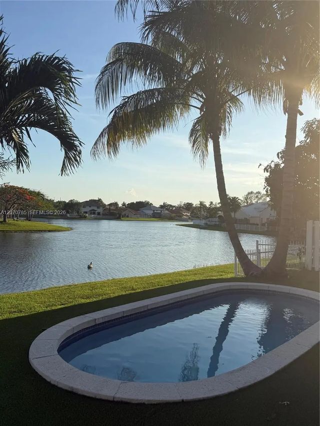 13950 Oak Ridge Drive, Davie