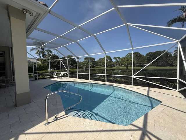 3 of 5 - 115 N River Drive W, Jupiter, FL