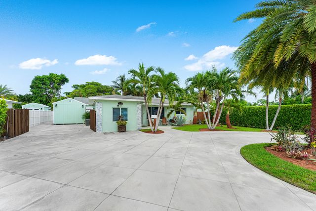3 of 57 - 819 6th Street, Lake Park, FL
