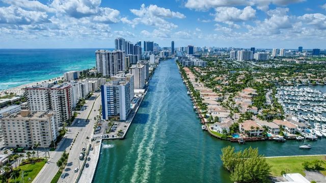 4 of 44 - 1400 S Ocean Drive #205, Hollywood, FL