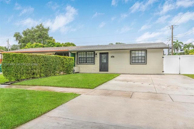 5001 Sw 92nd Terrace, Cooper City