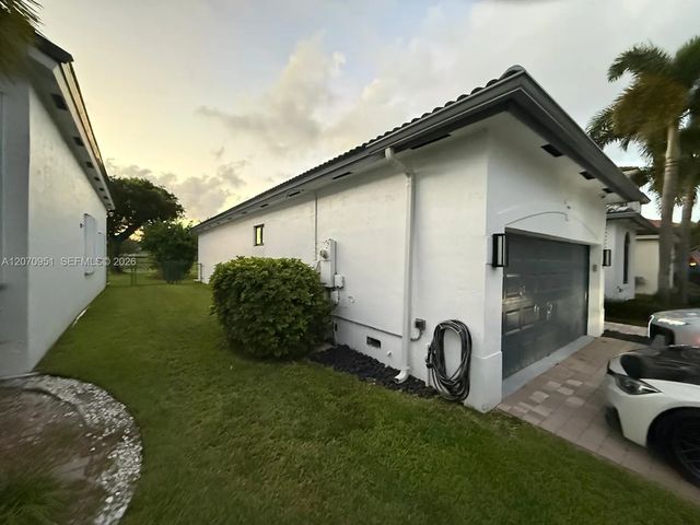 3 of 19 - 1825 Se 20th Road, Homestead, FL