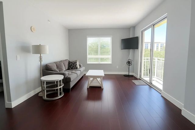 4 of 15 - 7355 Sw 89th Street #427n, Miami, FL