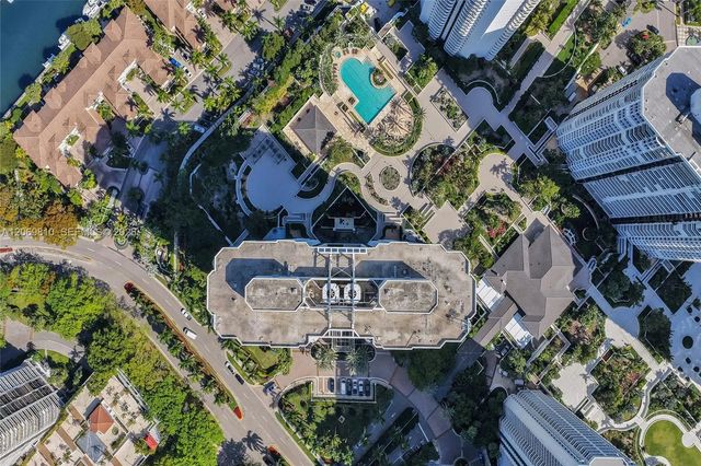 4 of 35 - 21205 Yacht Club Drive #2310, Aventura, FL