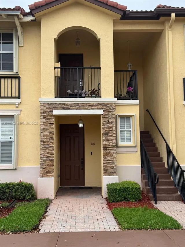 1420 Ne 33rd Avenue #201-15, Homestead