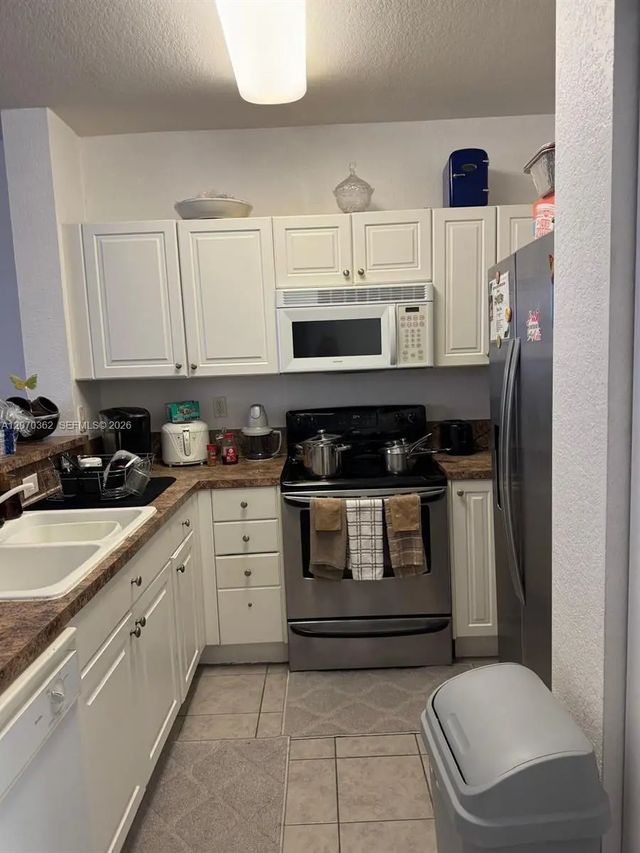 5 of 19 - 1420 Ne 33rd Avenue #201-15, Homestead, FL