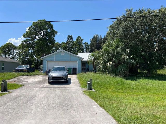 2210 Se Grand Drive, Port St. Lucie