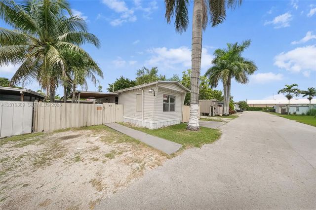 451 Se 8th Street #lot 56, Homestead