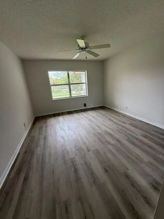 5 of 18 - 3031 Holiday Springs Boulevard #202-7, Margate, FL