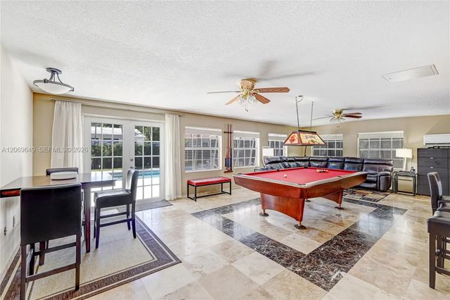 4 of 22 - 940 Ne 117th Street, Biscayne Park, FL