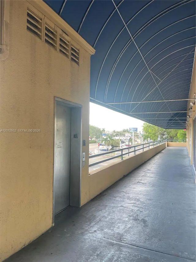3 of 14 - 4232 W 16th Avenue, Hialeah, FL