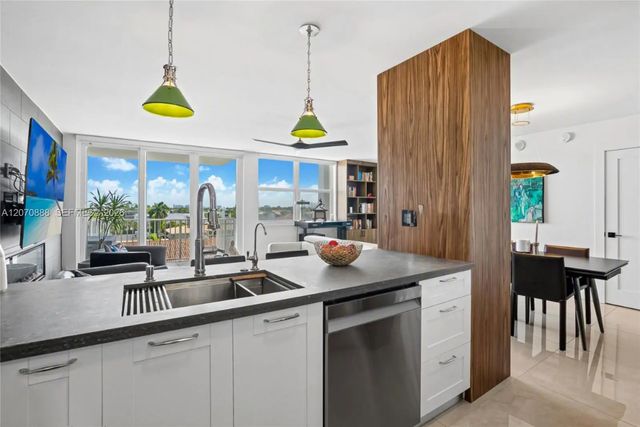 2 of 14 - 2881 Ne 33rd Court #5g, Fort Lauderdale, FL