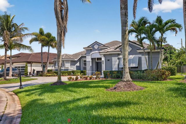 2 of 82 - 755 Sw River Bend Circle, Stuart, FL