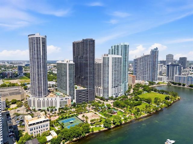 3 of 56 - 1750 N Bayshore Drive #2202, Miami, FL