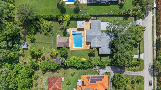 10890 Sw 95th Street, Miami