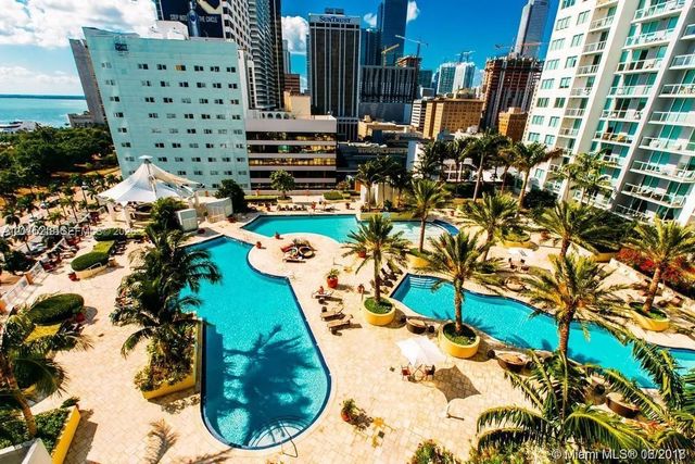 3 of 17 - 244 Biscayne Boulevard #1707, Miami, FL
