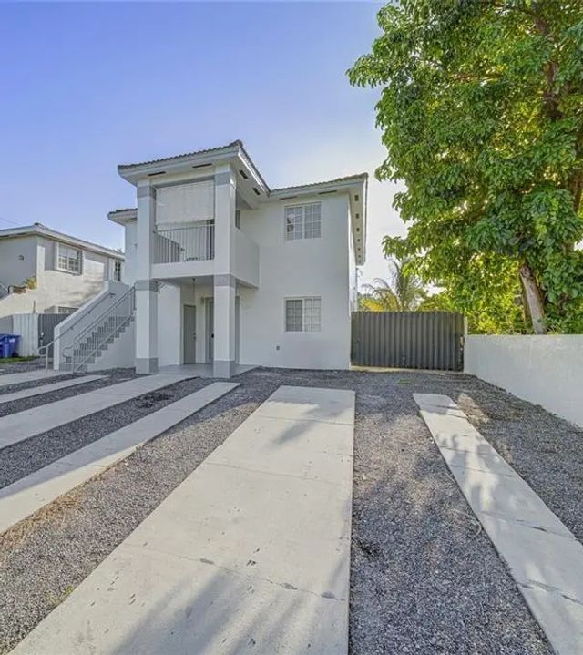 2 of 9 - 221 Sw 78th Place #221/231, Miami, FL