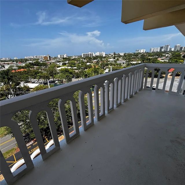 2500 Ne 48th Lane #806, Fort Lauderdale