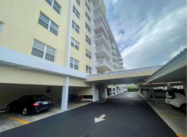2 of 23 - 2500 Ne 48th Lane #806, Fort Lauderdale, FL