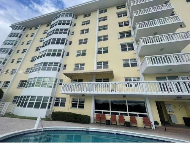 3 of 23 - 2500 Ne 48th Lane #806, Fort Lauderdale, FL