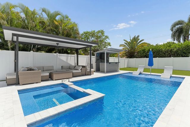 405 Chapel Hill Boulevard, Boynton Beach