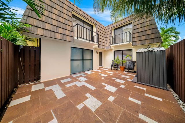 1524 Forest Lakes Circle #a, West Palm Beach