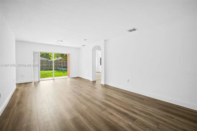 4 of 26 - 13232 Sw 283rd Terrace, Homestead, FL