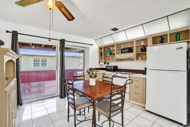 5 of 31 - 4900 Nw 27 Terrace, Tamarac, FL