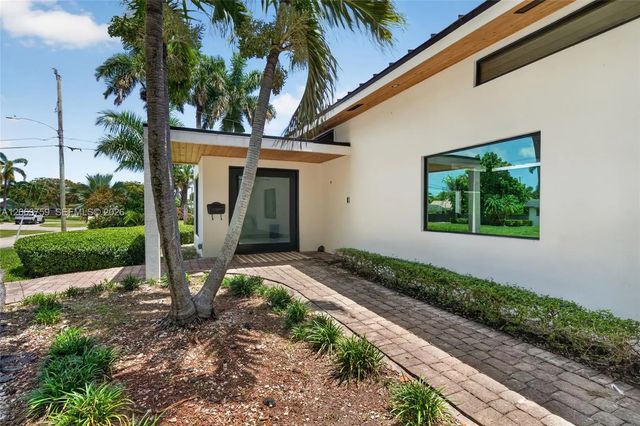 3 of 37 - 8880 Sw 149th Street, Palmetto Bay, FL