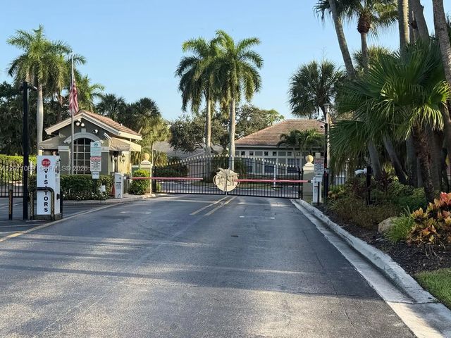 2 of 4 - 3400 Sands Harbor Trace, Pompano Beach, FL