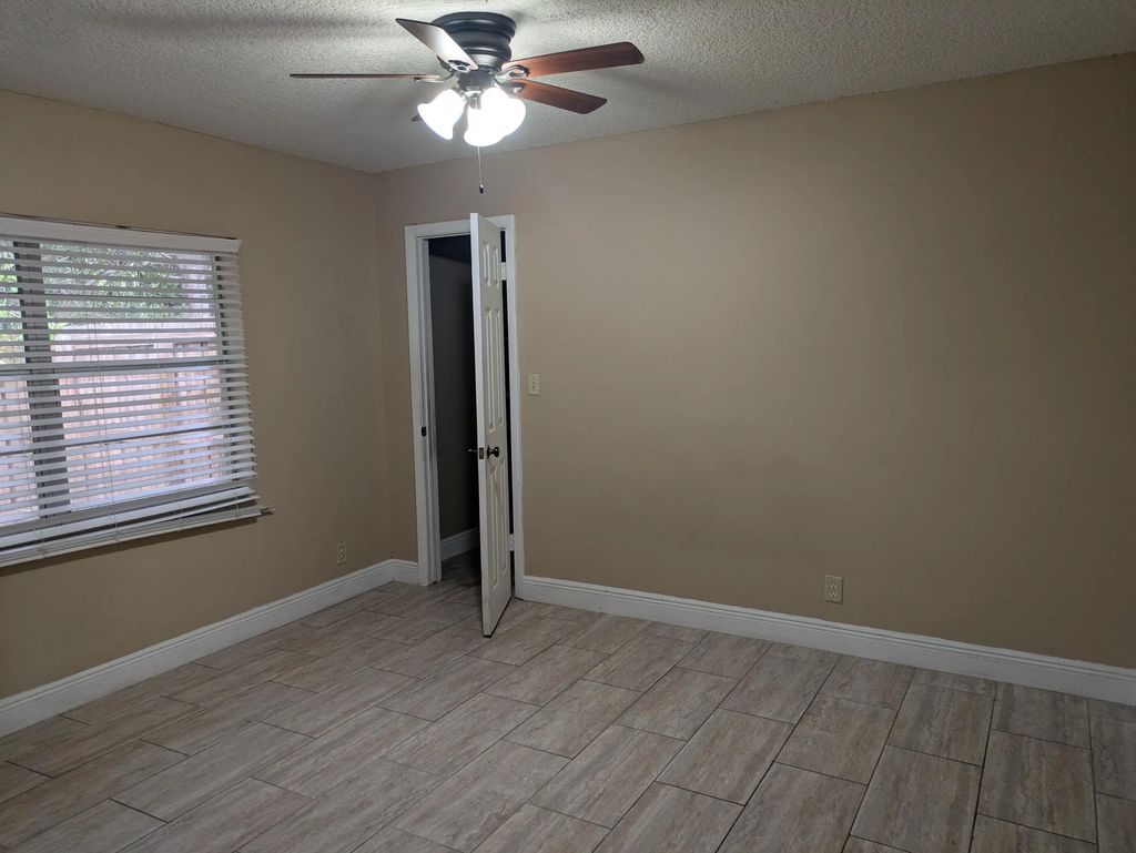 3502 Riverside Drive, Coral Springs