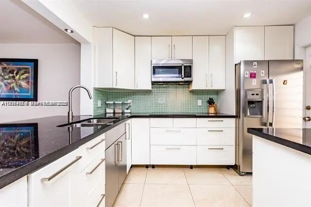 2081 S Ocean Drive #411, Hallandale Beach