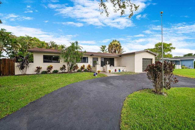 2 of 28 - 510 Nw 93rd Terrace, Pembroke Pines, FL