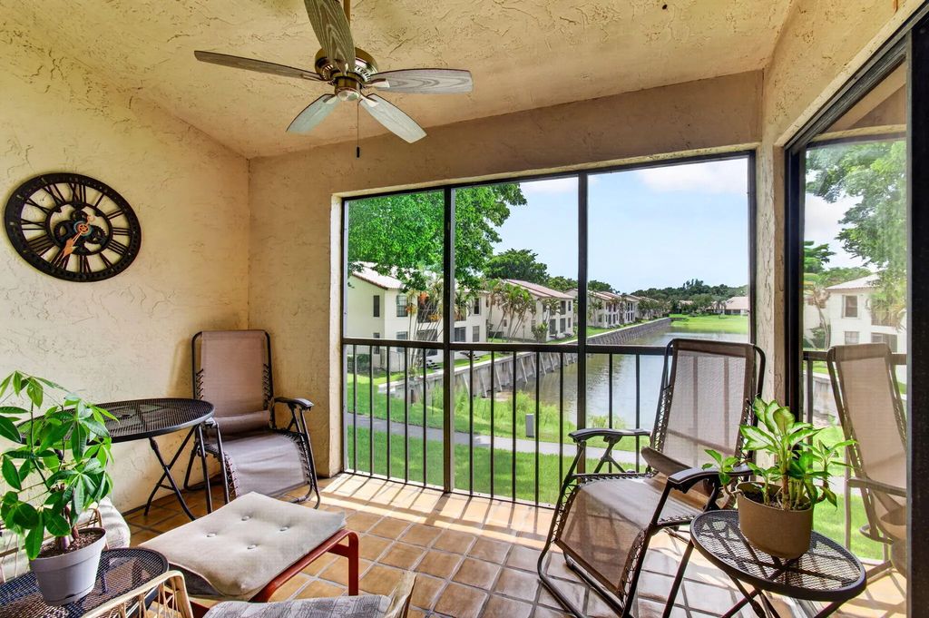 330 Palmwood Place #208, Boca Raton