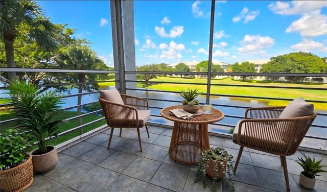 9230 Lagoon Place #310, Davie