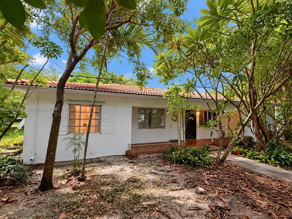 1120 Ne 115th Street, Biscayne Park