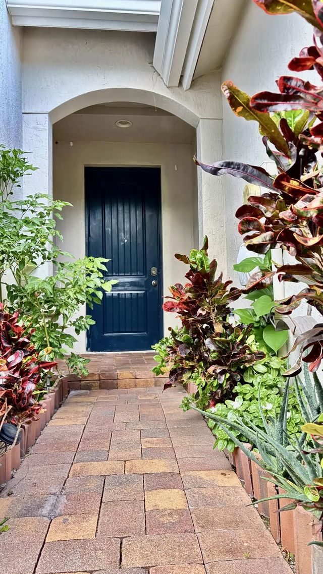 2 of 10 - 1190 Paisley Court, Lake Worth Beach, FL