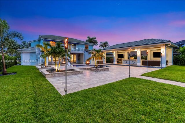 4 of 100 - 665 Sw Yacht Basin Way, Stuart, FL