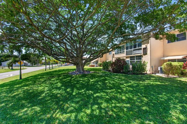 2101 Ne 1st Court #204, Boynton Beach