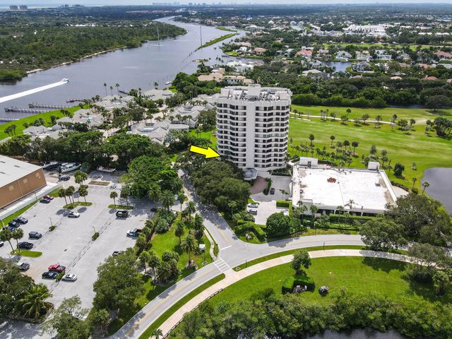 3322 Casseekey Island Road #302, Jupiter