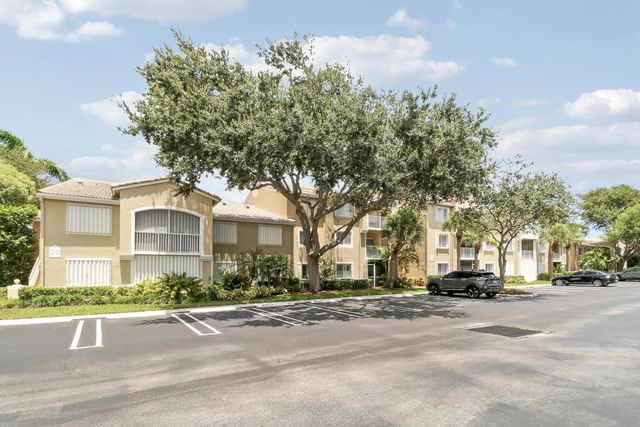 3 of 49 - 236 Village Boulevard #1106, Tequesta, FL