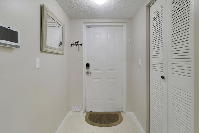 5 of 49 - 236 Village Boulevard #1106, Tequesta, FL