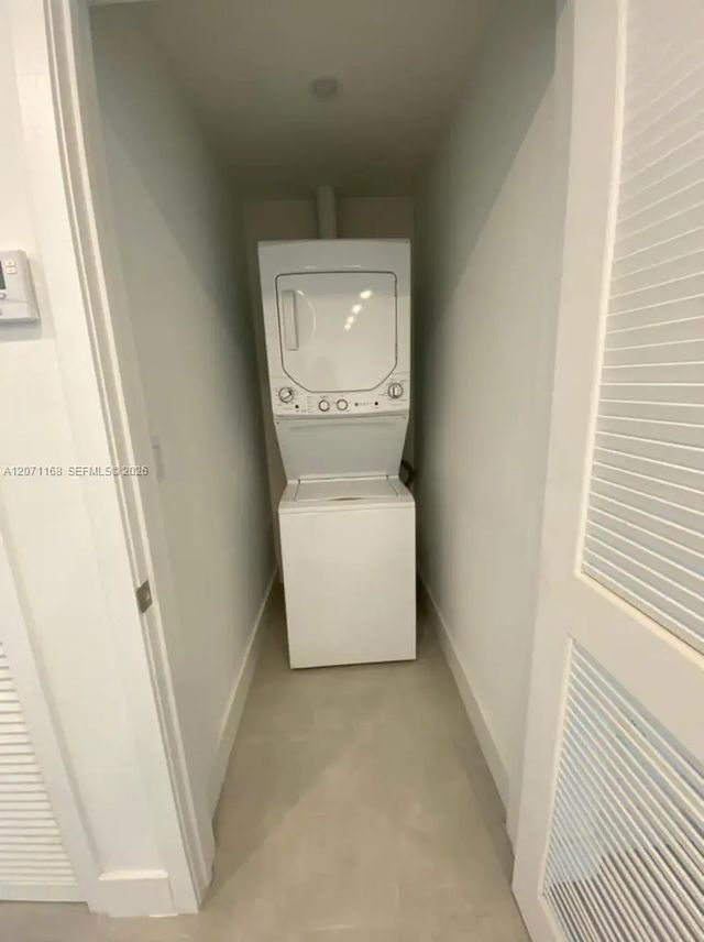 5 of 21 - 13800 Highland Drive #ph3, North Miami Beach, FL