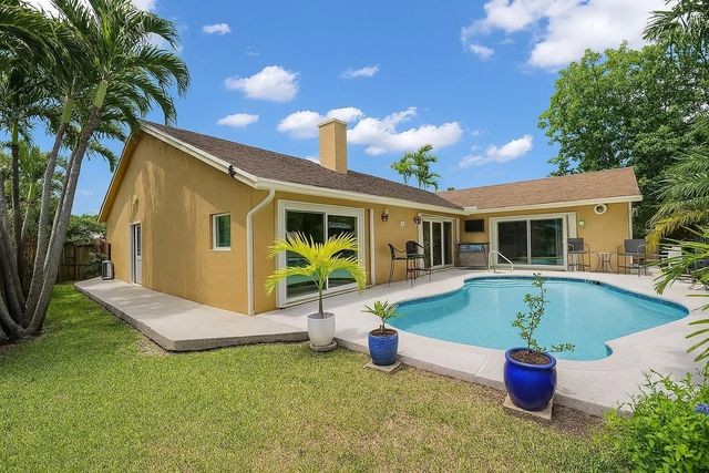 4 of 35 - 9811 Nw 53rd Court, Coral Springs, FL