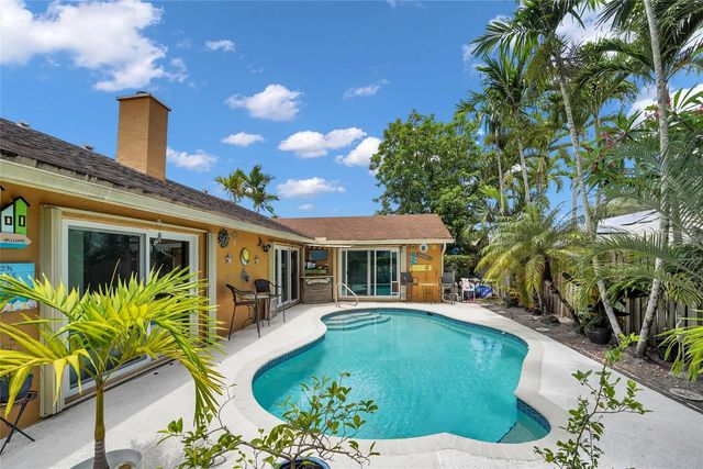 5 of 35 - 9811 Nw 53rd Court, Coral Springs, FL
